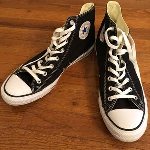 Men’s converse sneakers